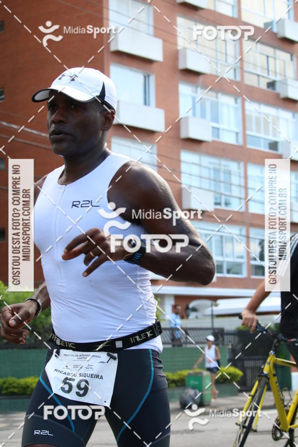 Buy your photos of the event27 Triathlon Internacional de Santos  on Fotop