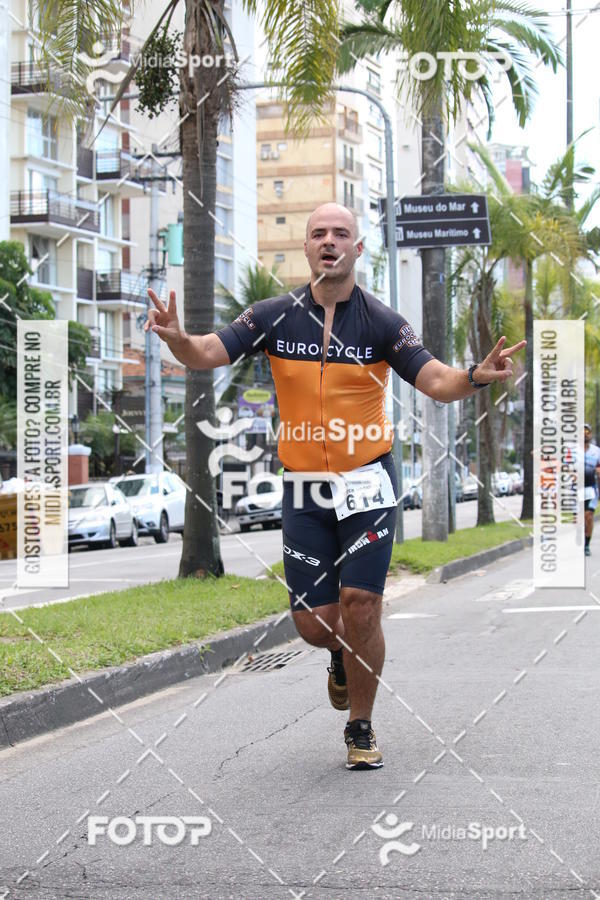 Buy your photos of the event27 Triathlon Internacional de Santos  on Fotop