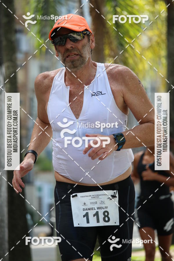 Buy your photos of the event27 Triathlon Internacional de Santos  on Fotop