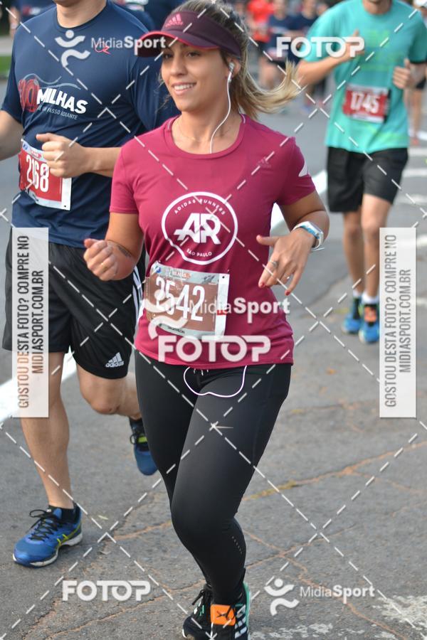 Buy your photos of the event10 Milhas 2018 - So Paulo on Fotop