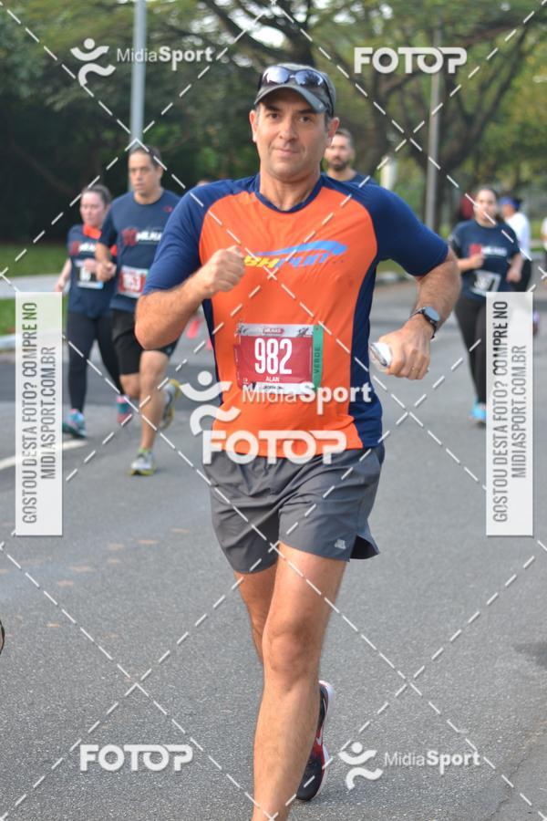 Buy your photos of the event10 Milhas 2018 - So Paulo on Fotop