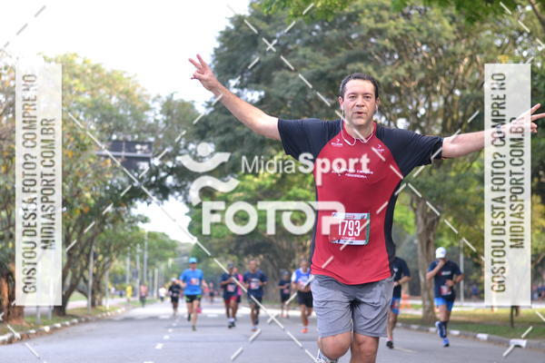 Buy your photos of the event10 Milhas 2018 - So Paulo on Fotop