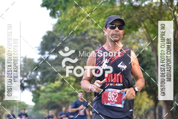 Buy your photos of the event10 Milhas 2018 - So Paulo on Fotop