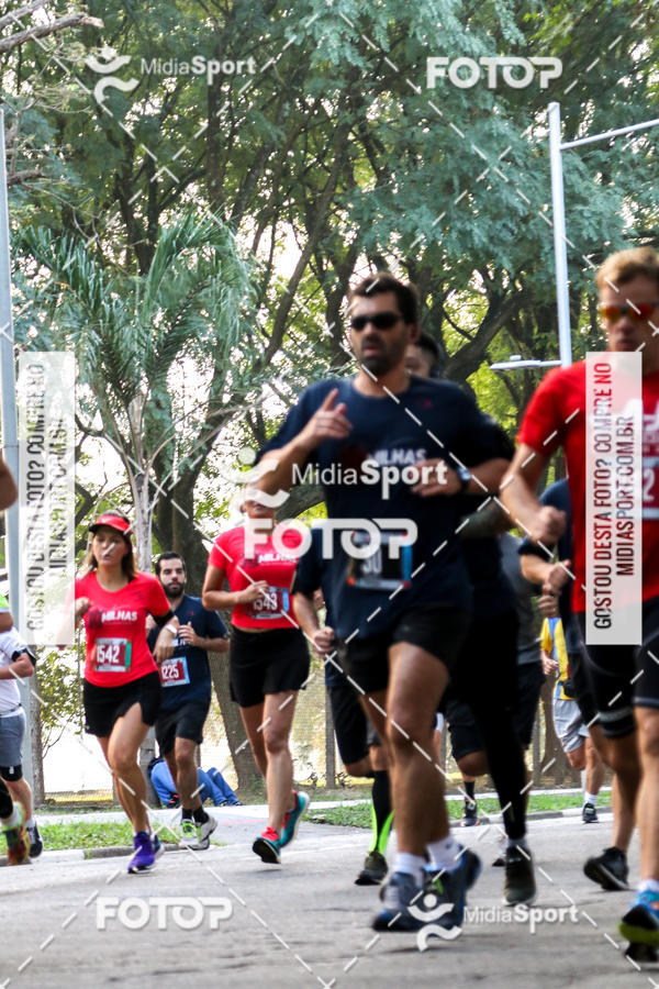 Buy your photos of the event10 Milhas 2018 - So Paulo on Fotop