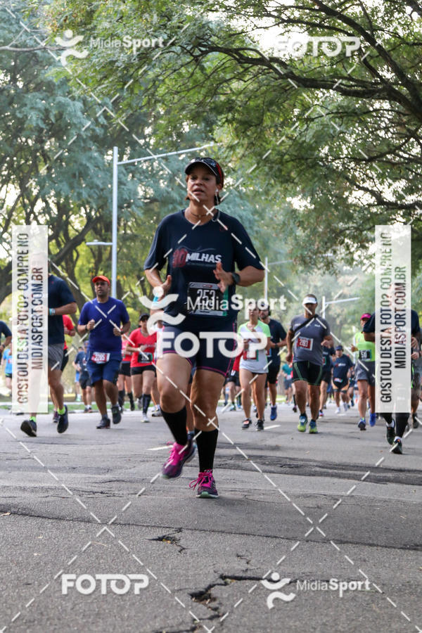 Buy your photos of the event10 Milhas 2018 - So Paulo on Fotop