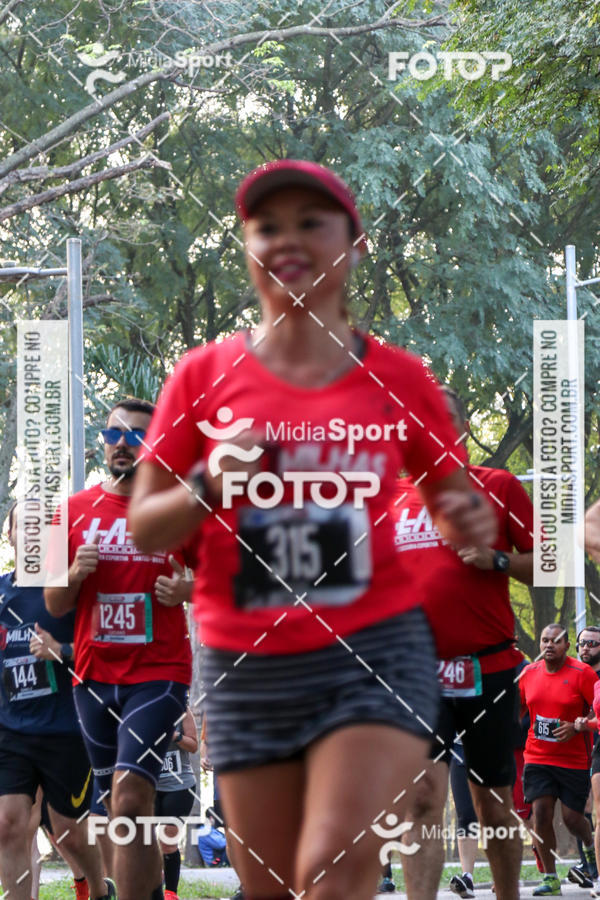 Buy your photos of the event10 Milhas 2018 - So Paulo on Fotop