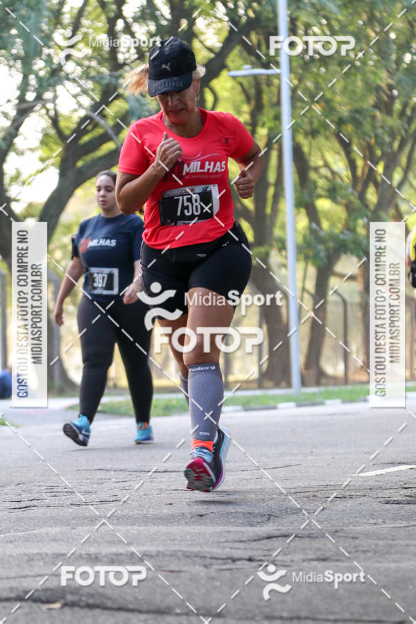Buy your photos of the event10 Milhas 2018 - So Paulo on Fotop