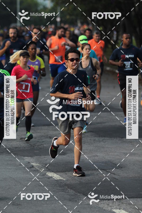 Buy your photos of the event10 Milhas 2018 - So Paulo on Fotop