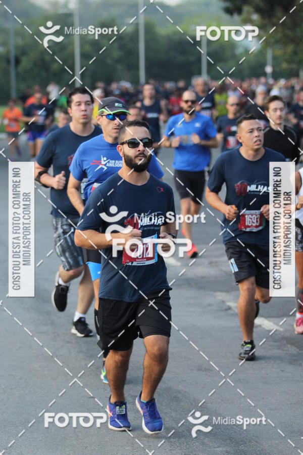 Buy your photos of the event10 Milhas 2018 - So Paulo on Fotop