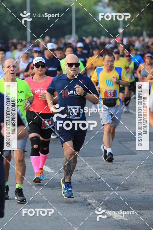 Buy your photos of the event10 Milhas 2018 - So Paulo on Fotop