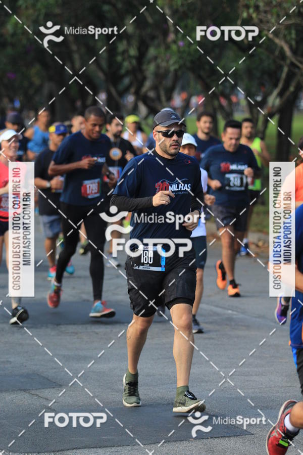 Buy your photos of the event10 Milhas 2018 - So Paulo on Fotop