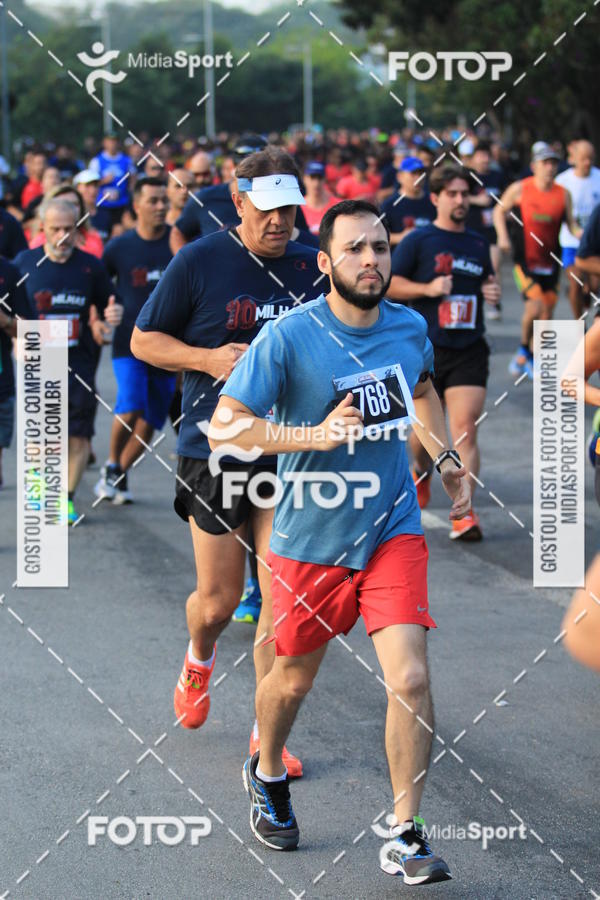 Buy your photos of the event10 Milhas 2018 - So Paulo on Fotop