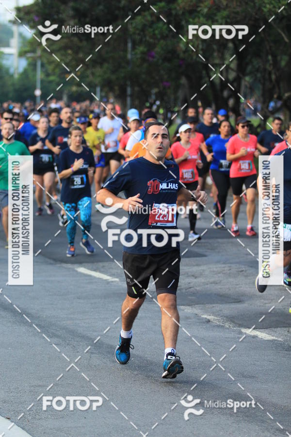 Buy your photos of the event10 Milhas 2018 - So Paulo on Fotop