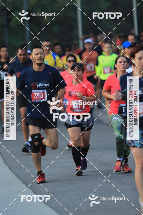 Buy your photos of the event10 Milhas 2018 - So Paulo on Fotop