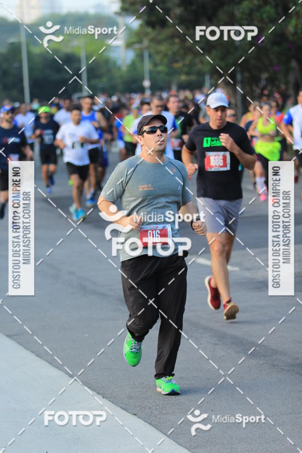 Buy your photos of the event10 Milhas 2018 - So Paulo on Fotop