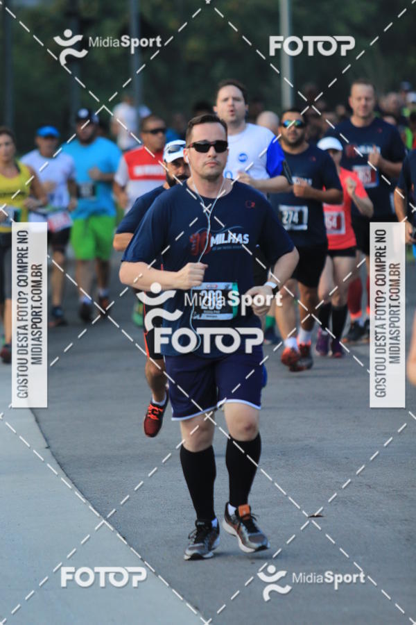 Buy your photos of the event10 Milhas 2018 - So Paulo on Fotop
