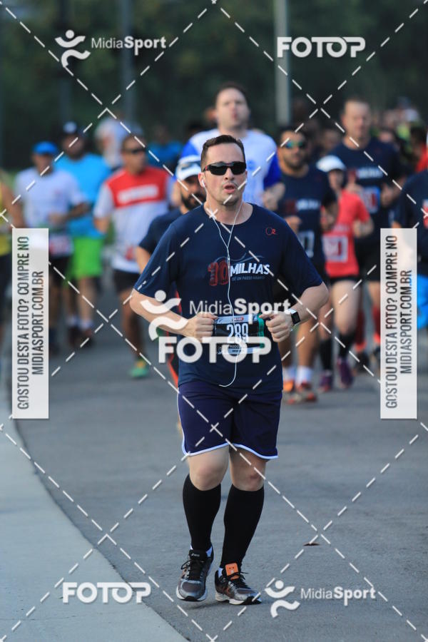 Buy your photos of the event10 Milhas 2018 - So Paulo on Fotop