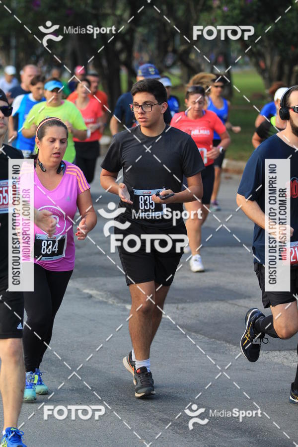 Buy your photos of the event10 Milhas 2018 - So Paulo on Fotop