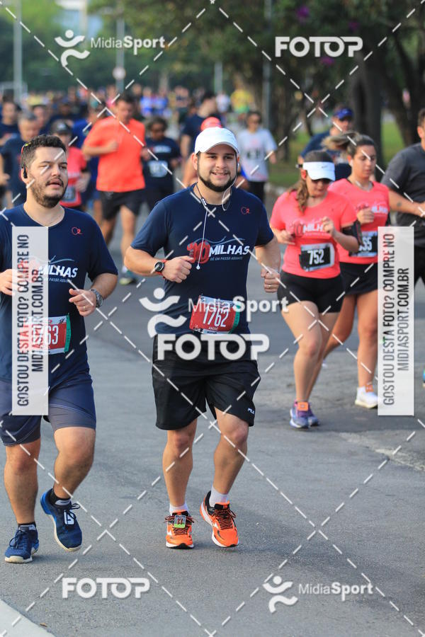 Buy your photos of the event10 Milhas 2018 - So Paulo on Fotop