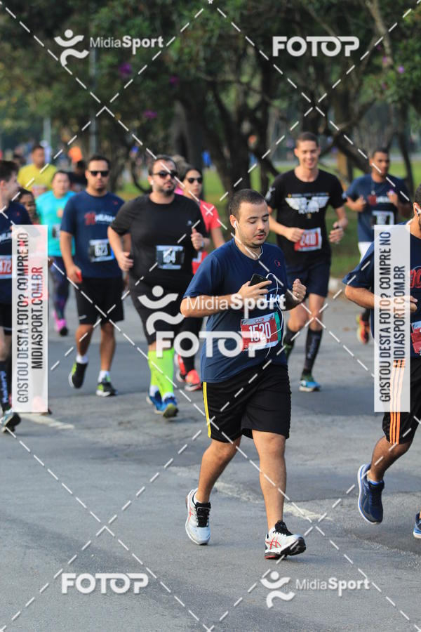 Buy your photos of the event10 Milhas 2018 - So Paulo on Fotop