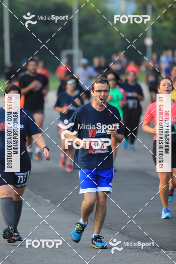 Buy your photos of the event10 Milhas 2018 - So Paulo on Fotop