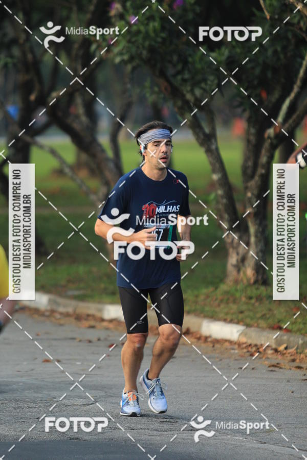 Buy your photos of the event10 Milhas 2018 - So Paulo on Fotop