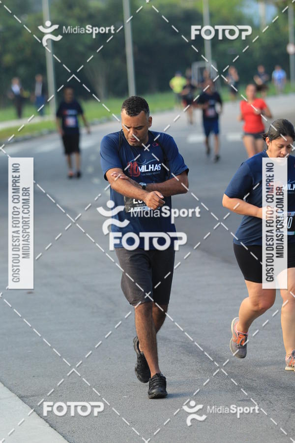 Buy your photos of the event10 Milhas 2018 - So Paulo on Fotop