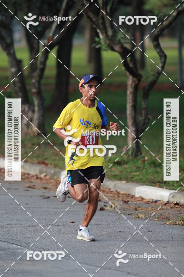 Buy your photos of the event10 Milhas 2018 - So Paulo on Fotop