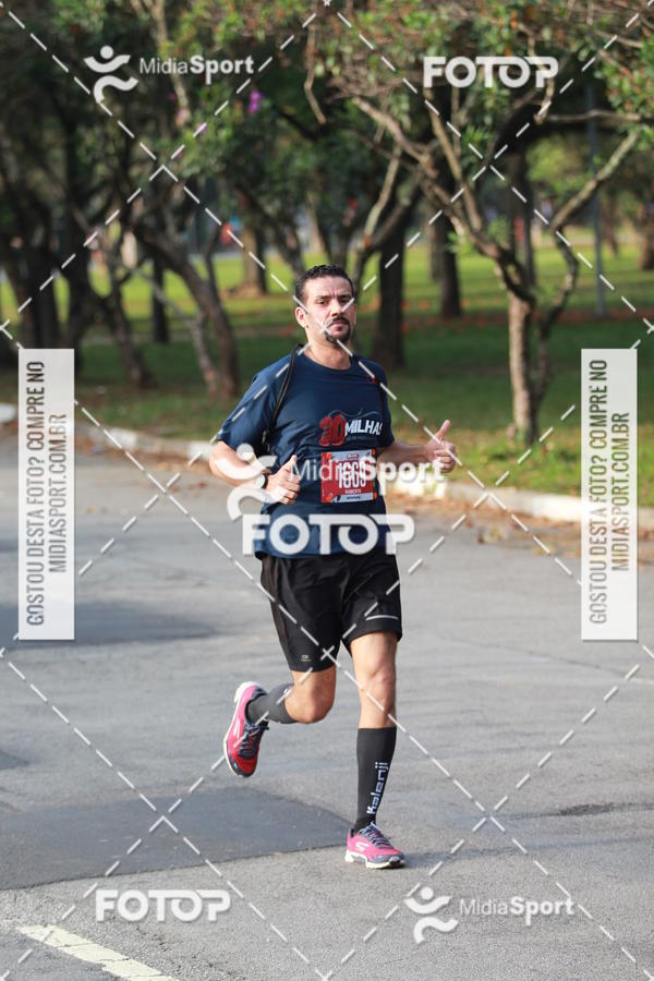 Buy your photos of the event10 Milhas 2018 - So Paulo on Fotop