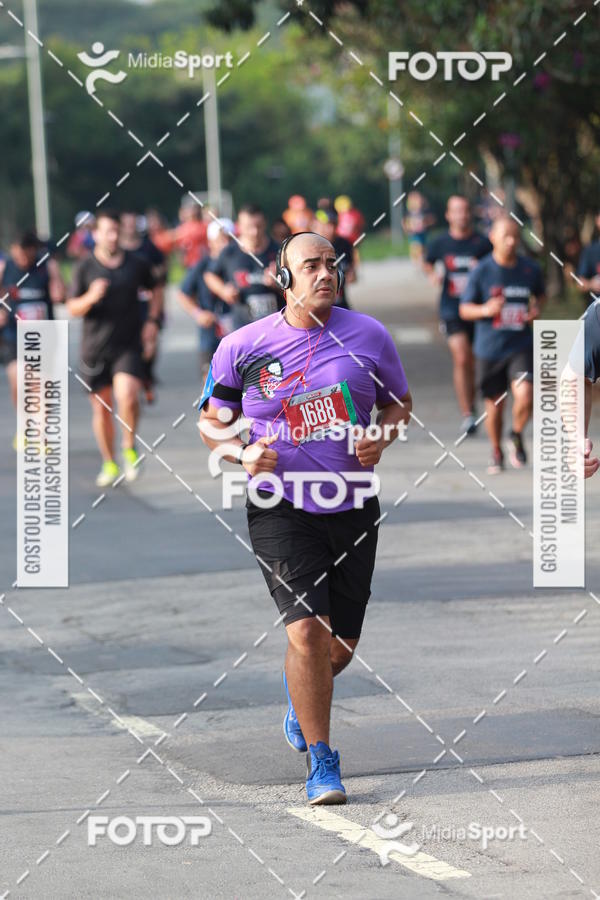 Buy your photos of the event10 Milhas 2018 - So Paulo on Fotop