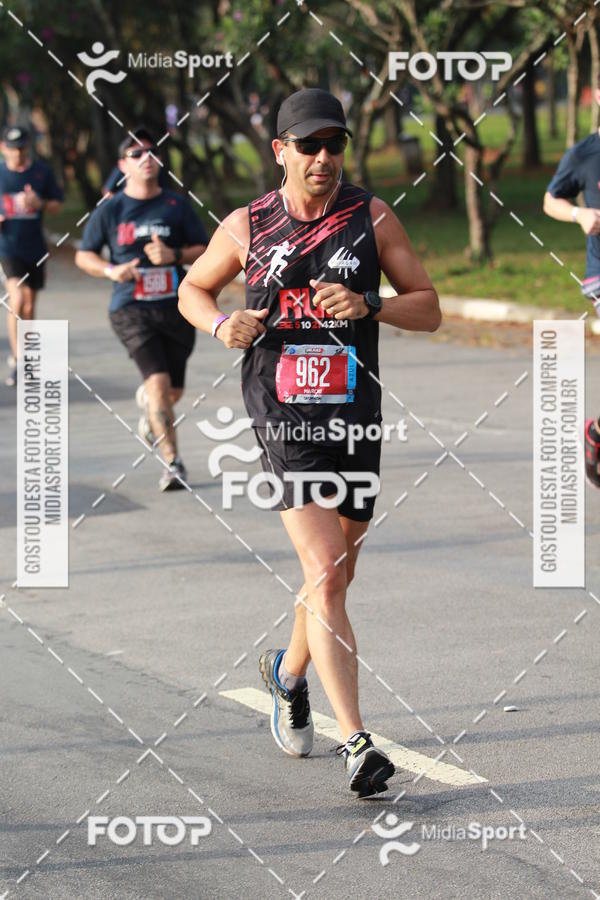 Buy your photos of the event10 Milhas 2018 - So Paulo on Fotop