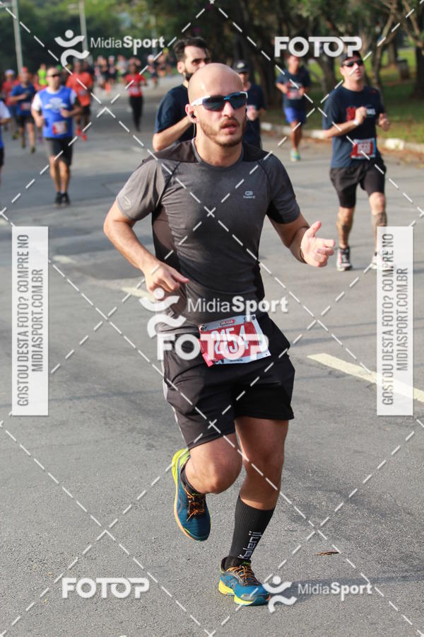 Buy your photos of the event10 Milhas 2018 - So Paulo on Fotop