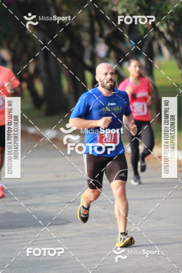 Buy your photos of the event10 Milhas 2018 - So Paulo on Fotop