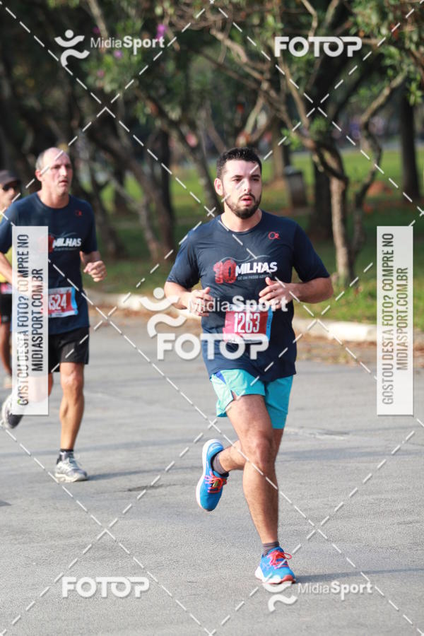 Buy your photos of the event10 Milhas 2018 - S�o Paulo on Fotop