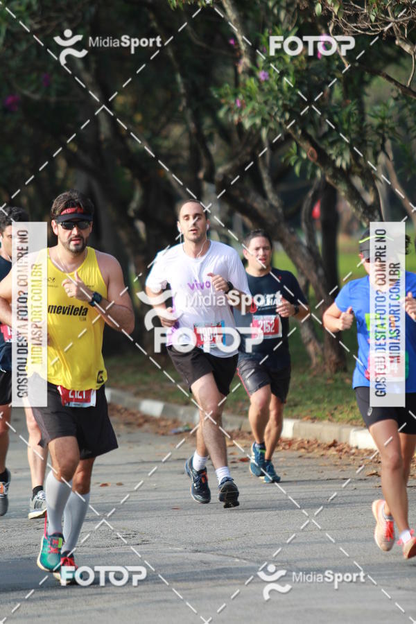 Buy your photos of the event10 Milhas 2018 - S�o Paulo on Fotop