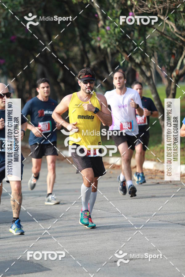 Buy your photos of the event10 Milhas 2018 - S�o Paulo on Fotop