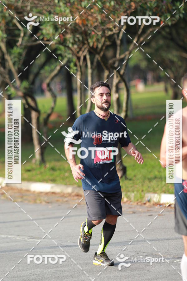 Buy your photos of the event10 Milhas 2018 - S�o Paulo on Fotop