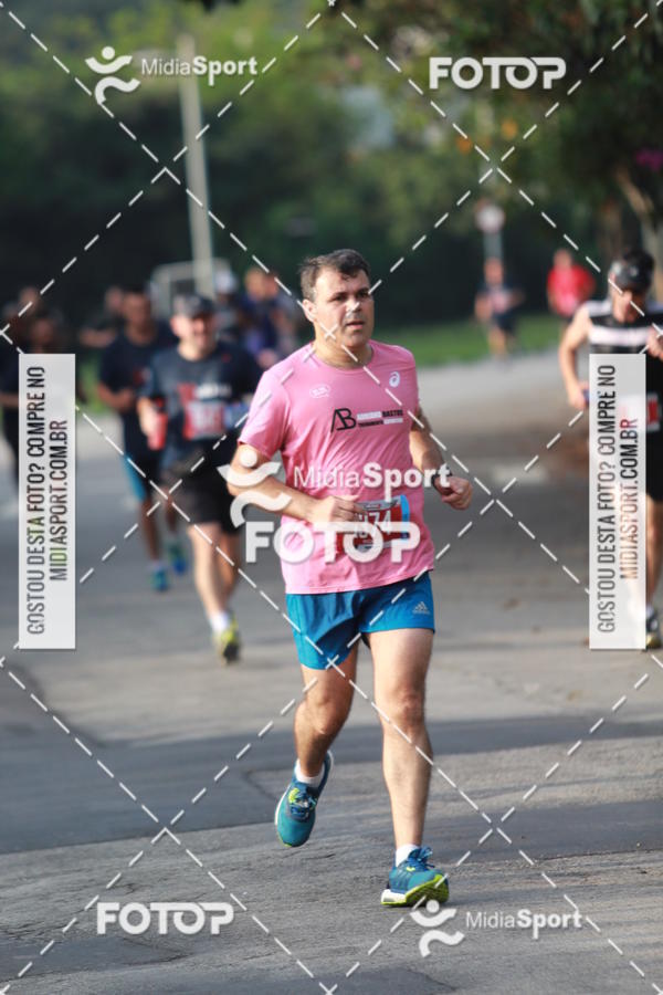 Buy your photos of the event10 Milhas 2018 - S�o Paulo on Fotop