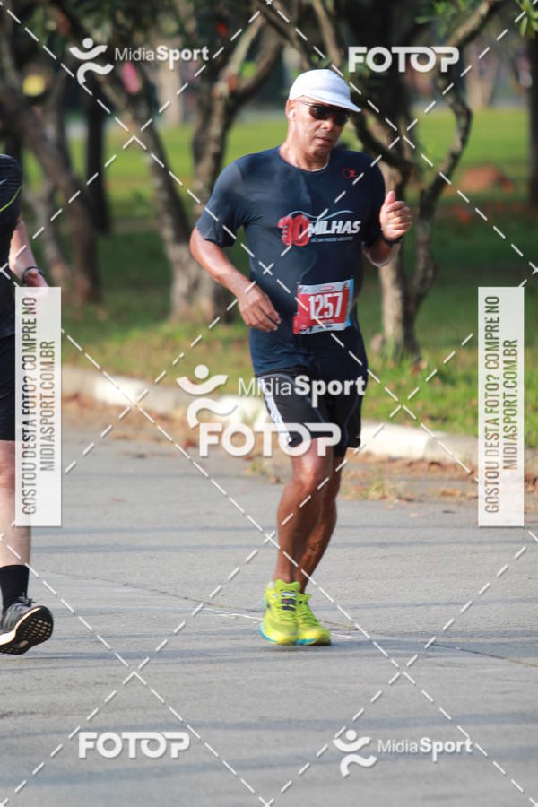 Buy your photos of the event10 Milhas 2018 - S�o Paulo on Fotop