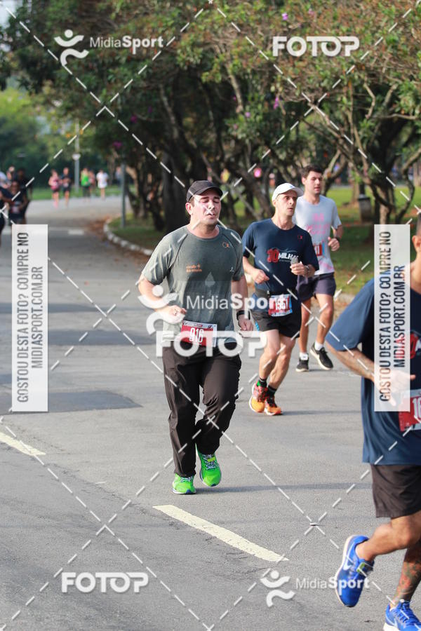 Buy your photos of the event10 Milhas 2018 - S�o Paulo on Fotop