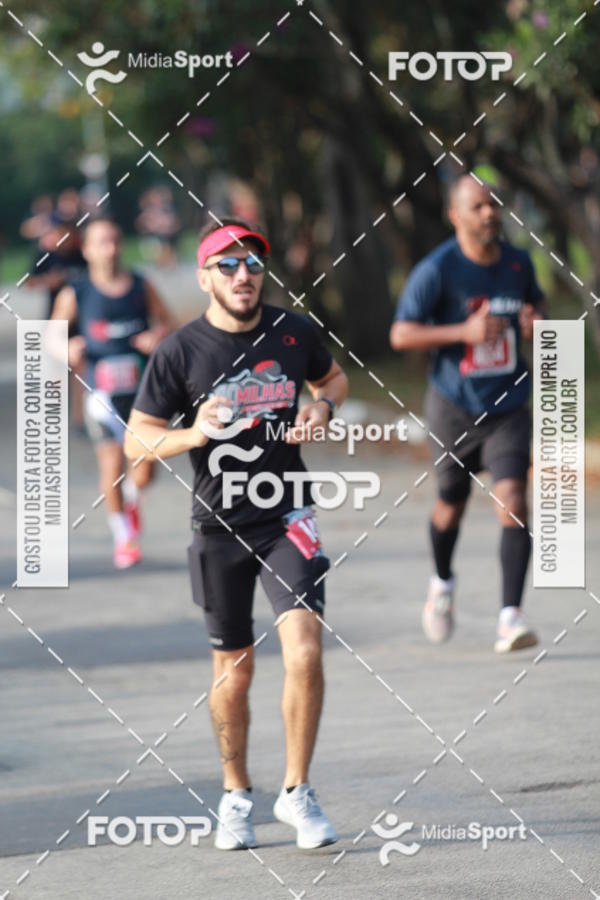Buy your photos of the event10 Milhas 2018 - S�o Paulo on Fotop