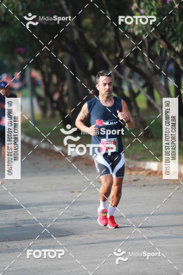 Buy your photos of the event10 Milhas 2018 - S�o Paulo on Fotop