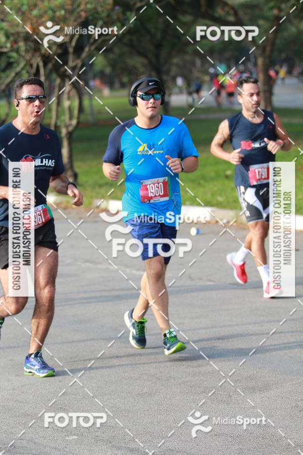 Buy your photos of the event10 Milhas 2018 - S�o Paulo on Fotop
