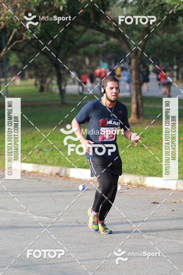 Buy your photos of the event10 Milhas 2018 - S�o Paulo on Fotop