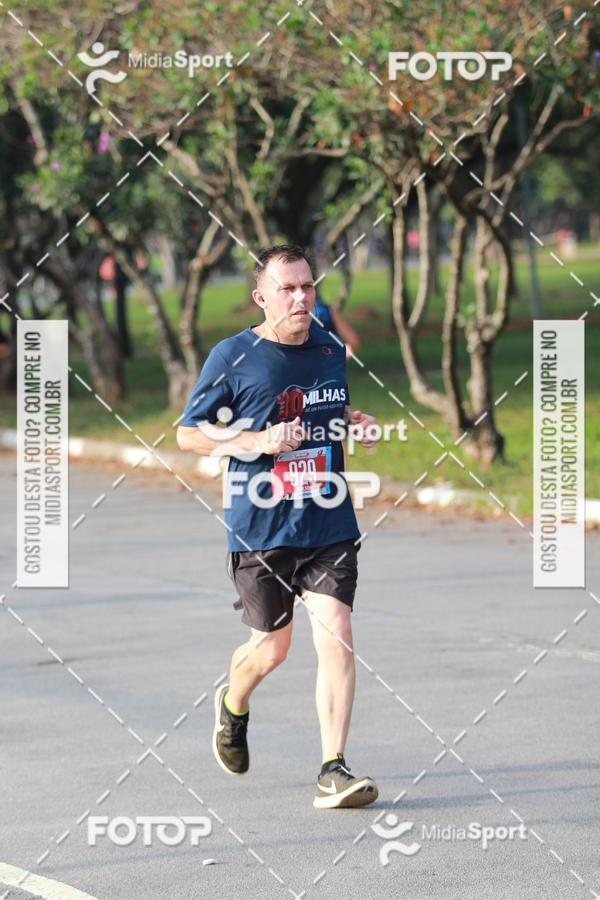 Buy your photos of the event10 Milhas 2018 - S�o Paulo on Fotop