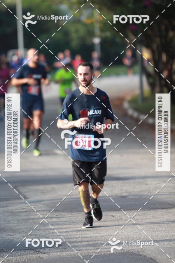 Buy your photos of the event10 Milhas 2018 - S�o Paulo on Fotop