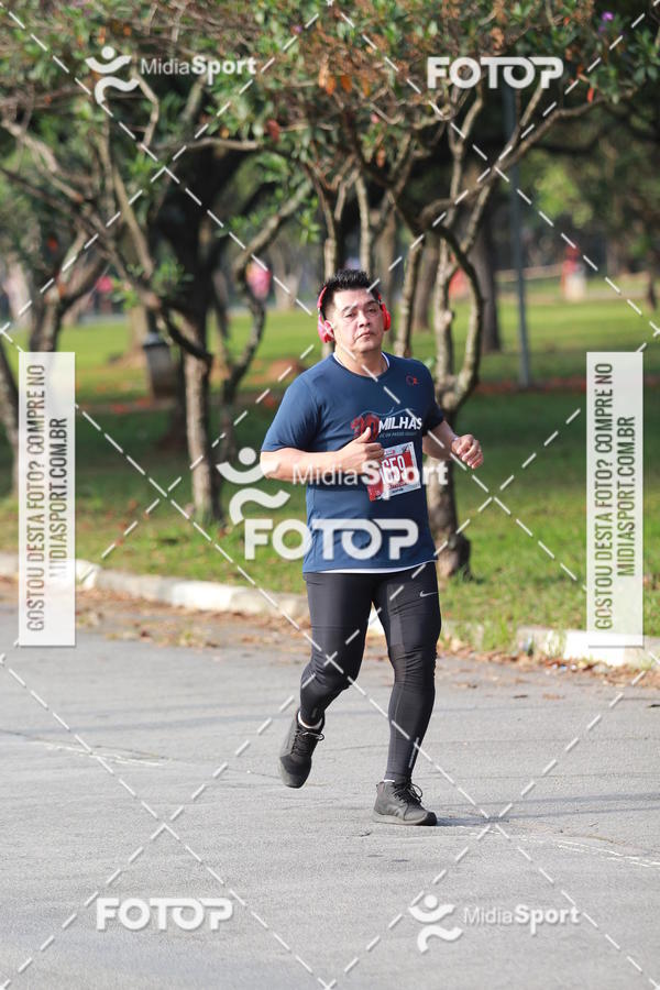 Buy your photos of the event10 Milhas 2018 - S�o Paulo on Fotop