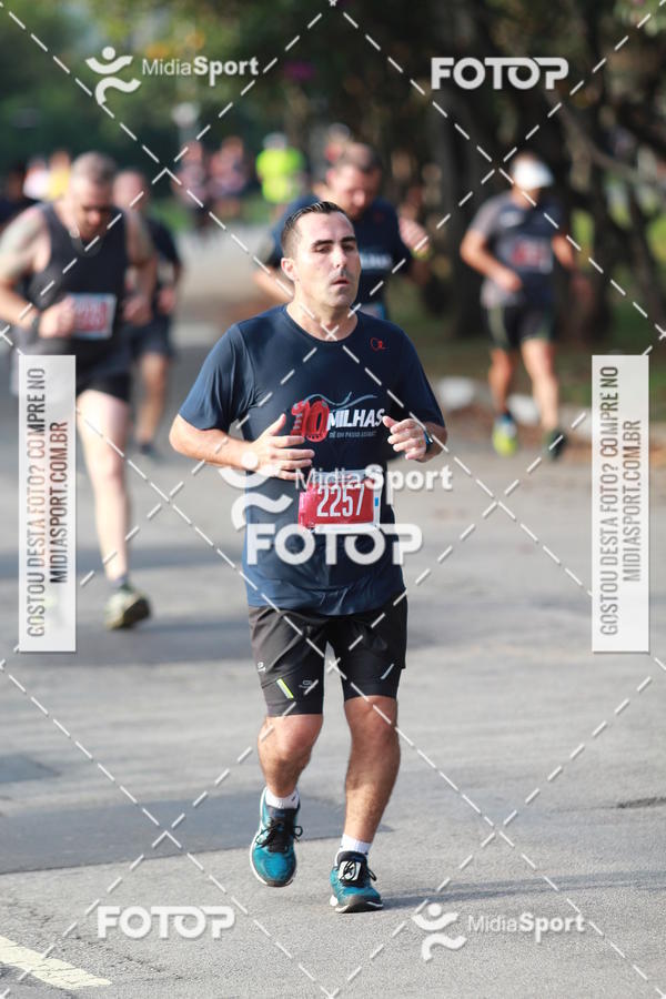 Buy your photos of the event10 Milhas 2018 - S�o Paulo on Fotop