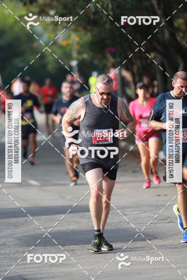 Buy your photos of the event10 Milhas 2018 - S�o Paulo on Fotop