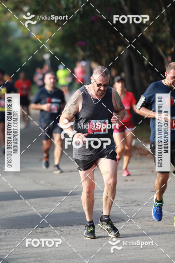 Buy your photos of the event10 Milhas 2018 - S�o Paulo on Fotop